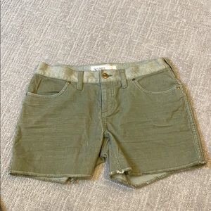 Wmns Carve Designs Corduroy Short, size 6